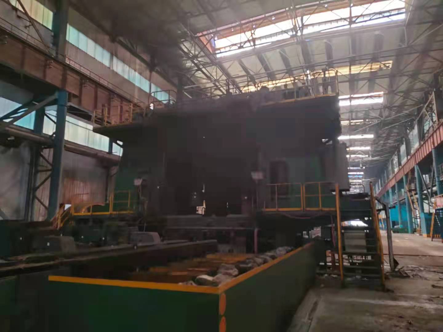 مطحنة الشريط الساخن 750 في مصنع الصلب